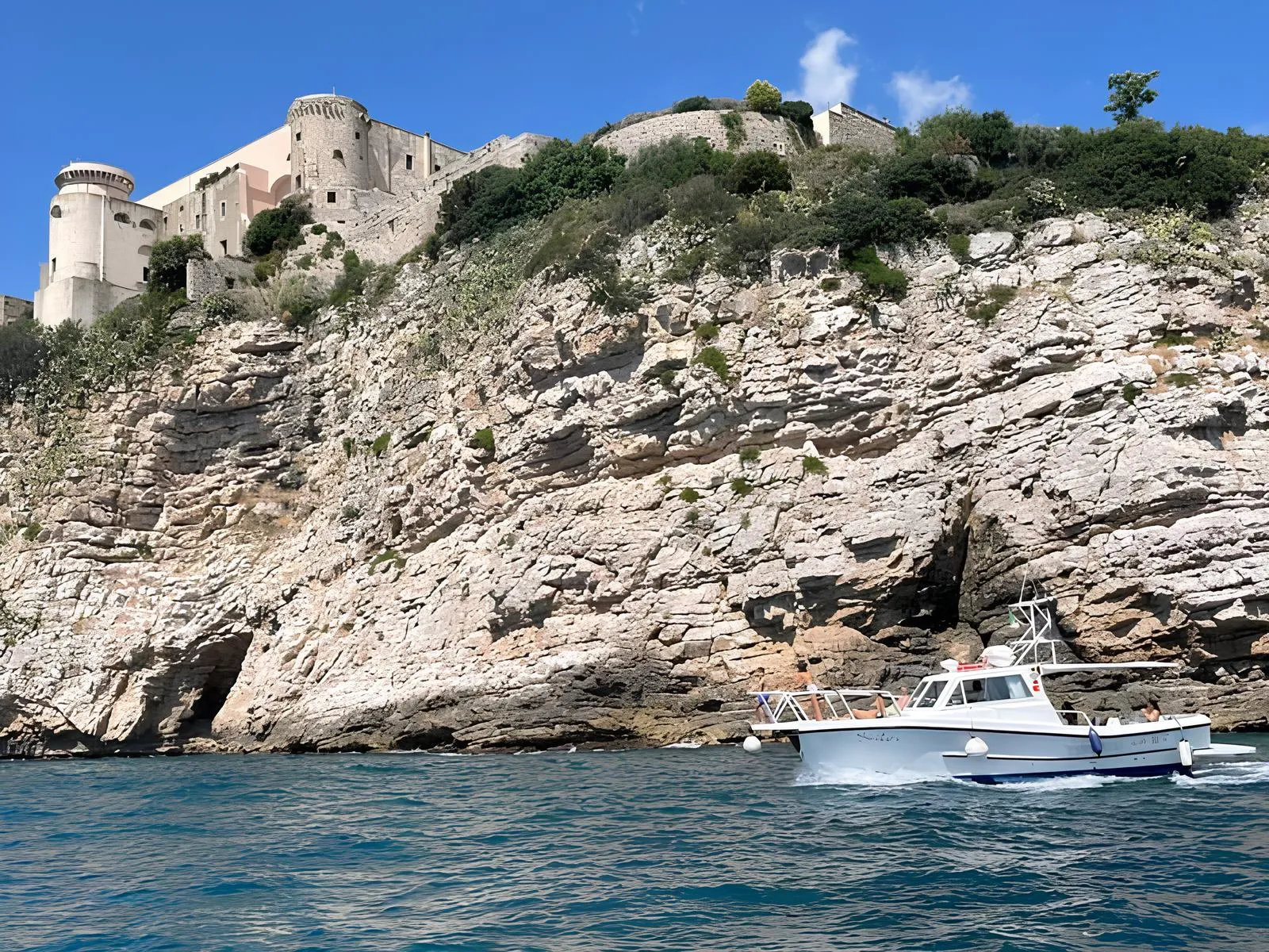 Escursione in barca della penisola di Gaeta con soste bagno