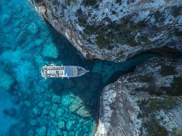 Taxi Boat da Cala Gonone a Cala Luna