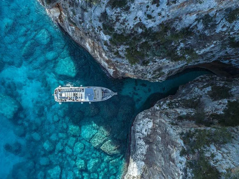 Taxi Boat da Cala Gonone a Cala Luna