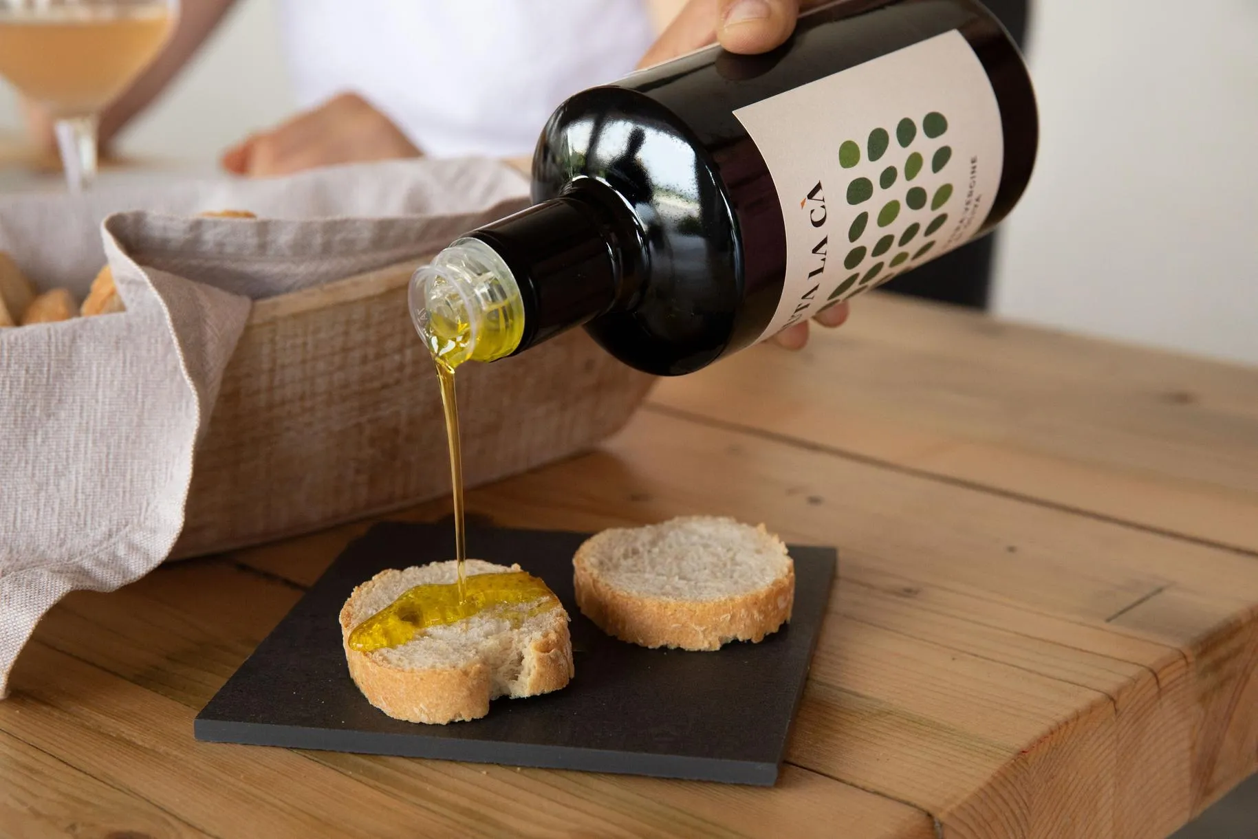 Degustazione vini a Bardolino con visita della cantina