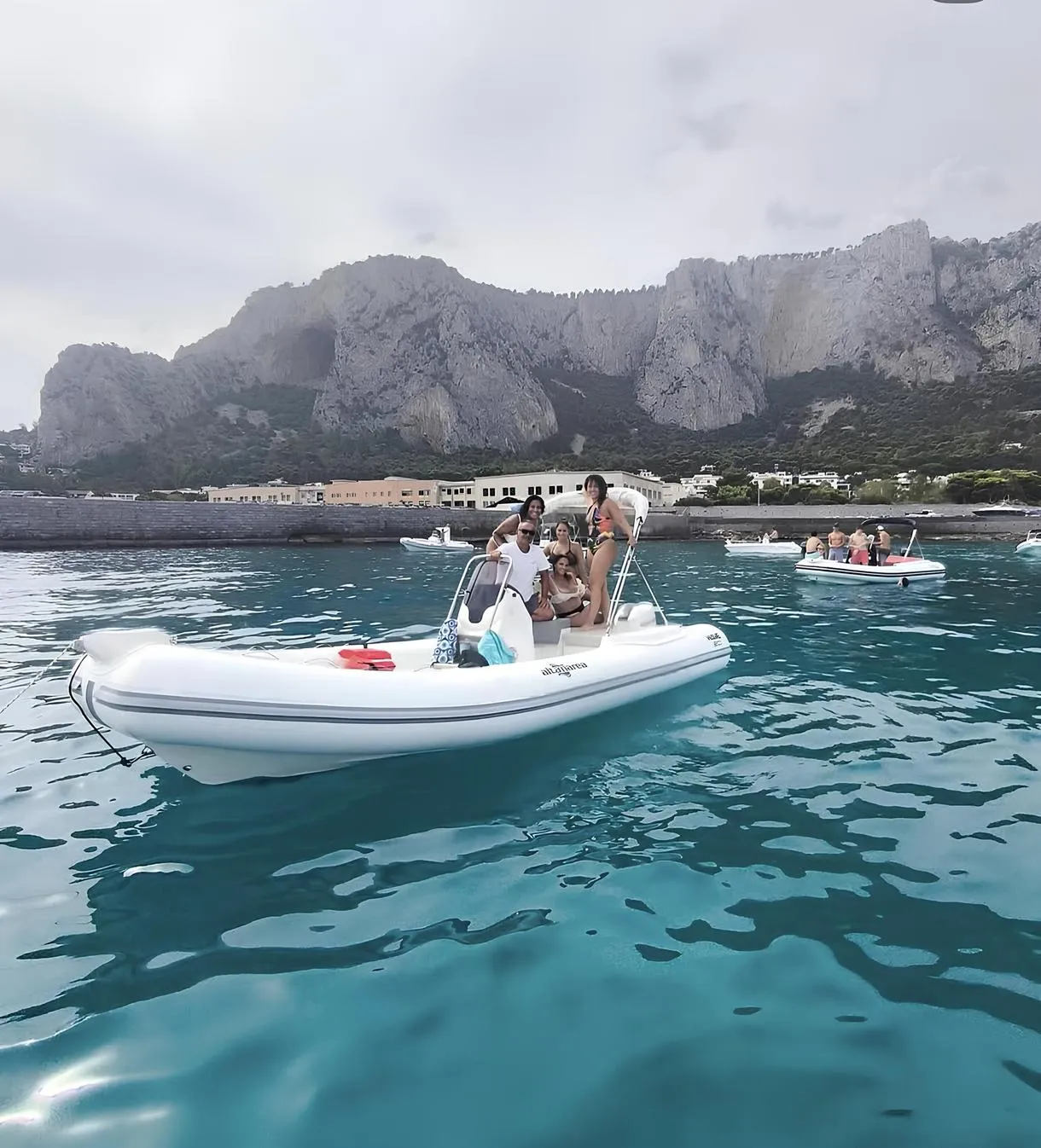 Escursione in barca di mezza giornata a Palermo in condivisione