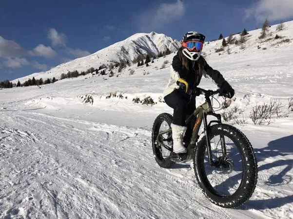 Fat bikes tour con aperitivo a Malga Valbiolo a Passo Tonale