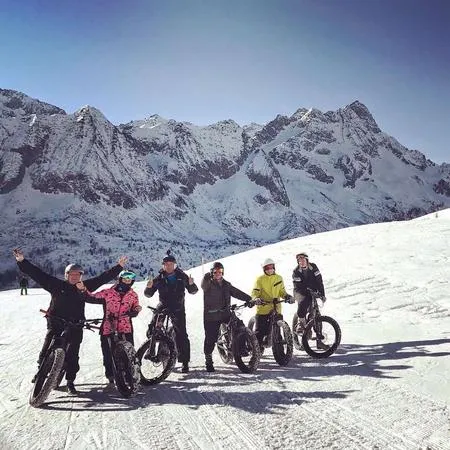 Fat bikes tour con aperitivo a Malga Valbiolo a Passo Tonale