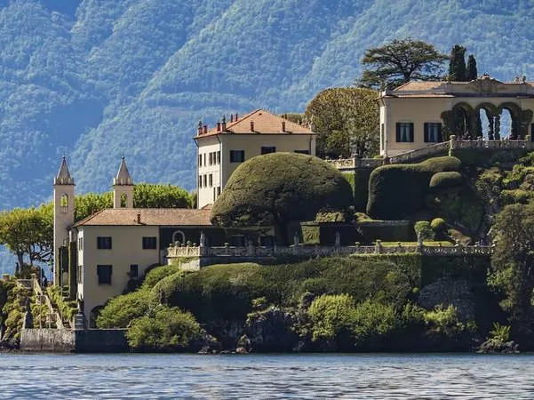 Lake Como - Group tour