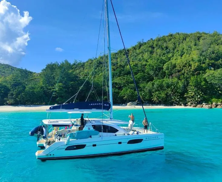 Giornata in catamarano a Tavolara e Molara da Olbia