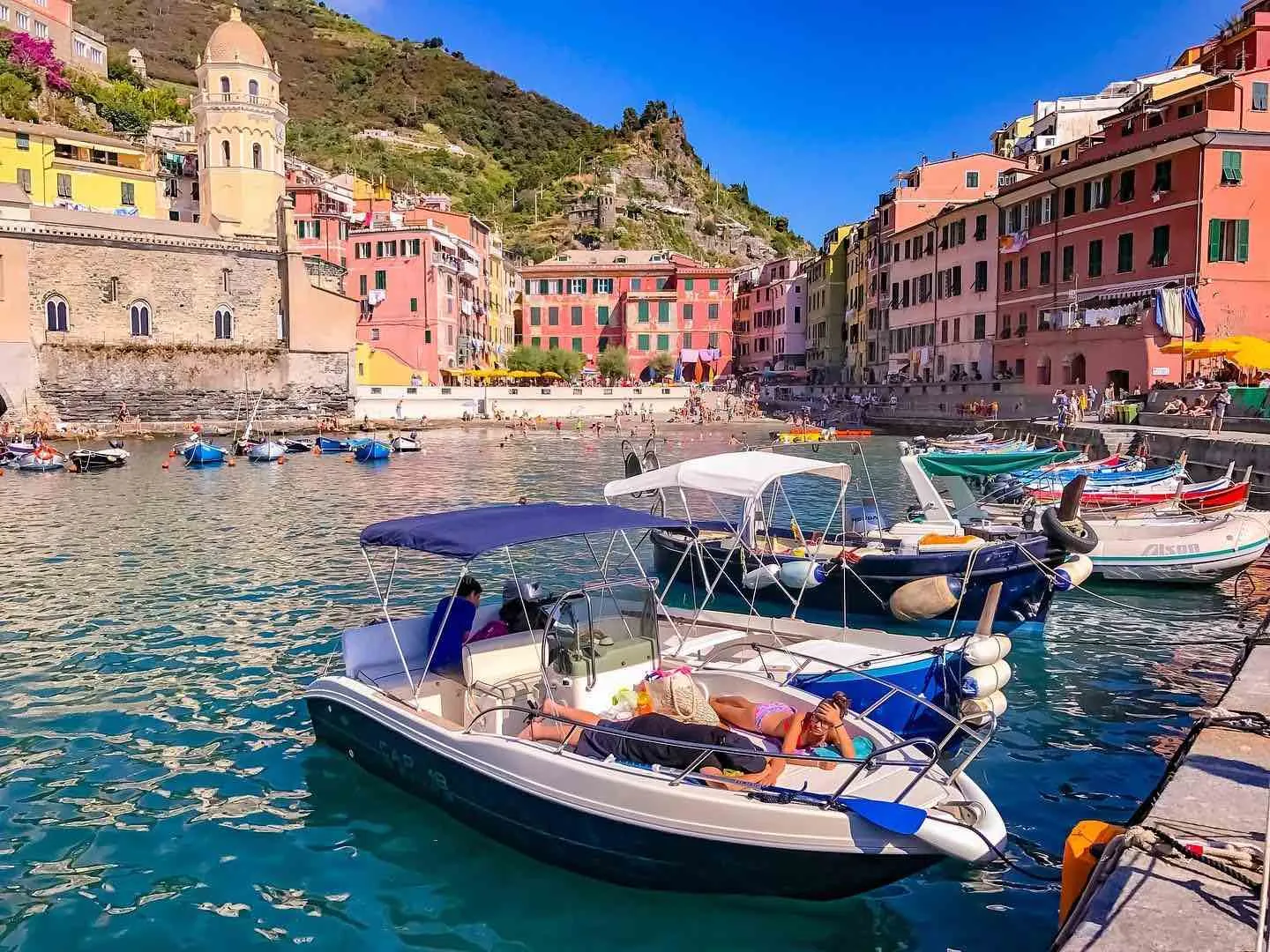 Giro in barca privato alle 5 Terre da Riomaggiore