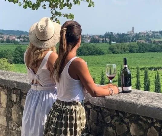 Visita in cantina e degustazione di vini alle Tenute Ugolini