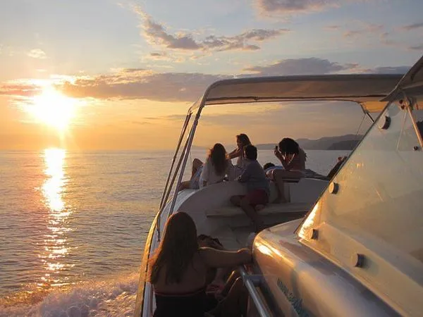 Boat tour al tramonto a Monterosso con aperitivo