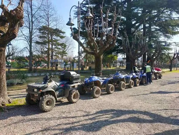 Giro in quad al lago Maggiore e aperitivo da Sesto Calende
