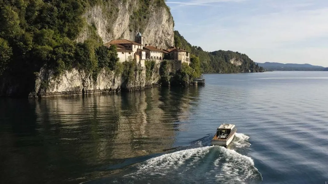 Giro in barca in esclusiva a Isola Bella sul Lago Maggiore