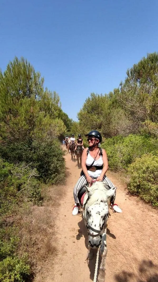 Passeggiata a cavallo vista mare nel Salento