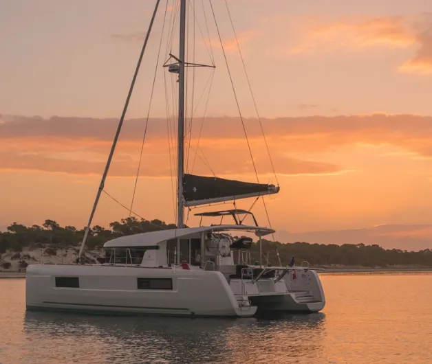 Giornata in catamarano alla Maddalena da Poltu Quatu