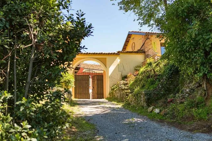 Visita in cantina e pranzo nel Roero