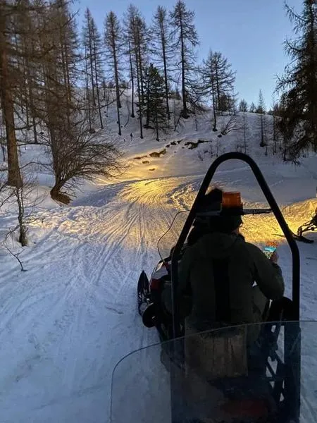 Cena in baita con motoslitta a Sauze D'Oulx