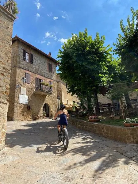 Giro in e-bike a Montepulciano