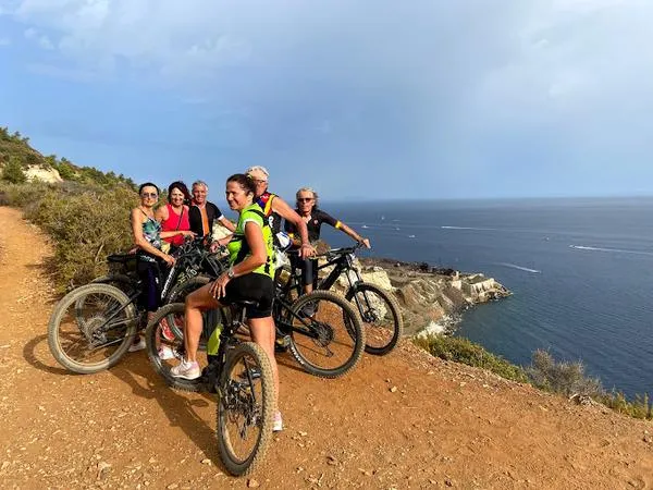 Tour con noleggio e-bike all'Isola d'Elba da Capoliveri