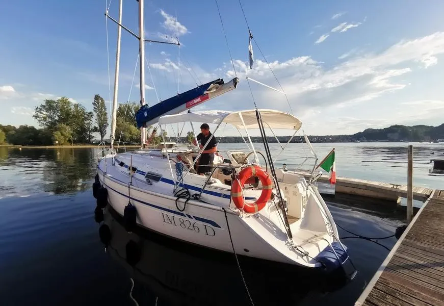 Aperitivo in barca a vela al Lago Maggiore in esclusiva