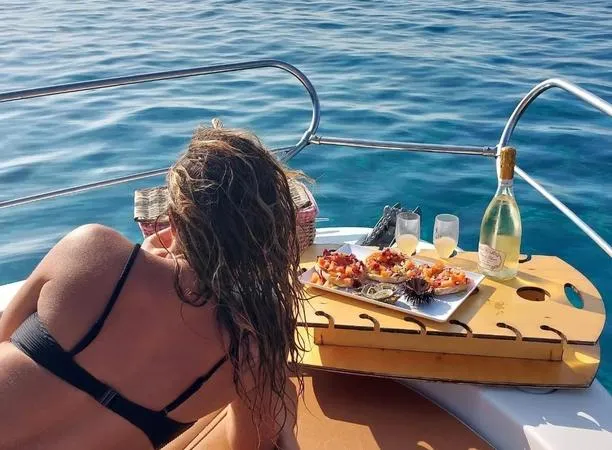 Aperitivo in barca al tramonto all'Isola del Giglio