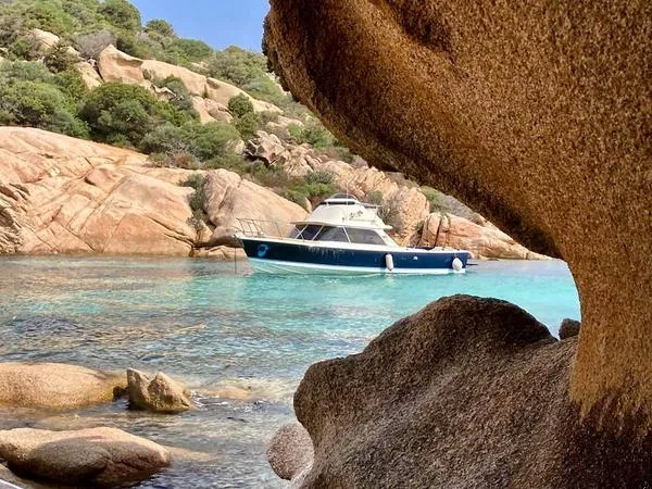 Escursione privata in barca a Spargi e Budelli da Palau