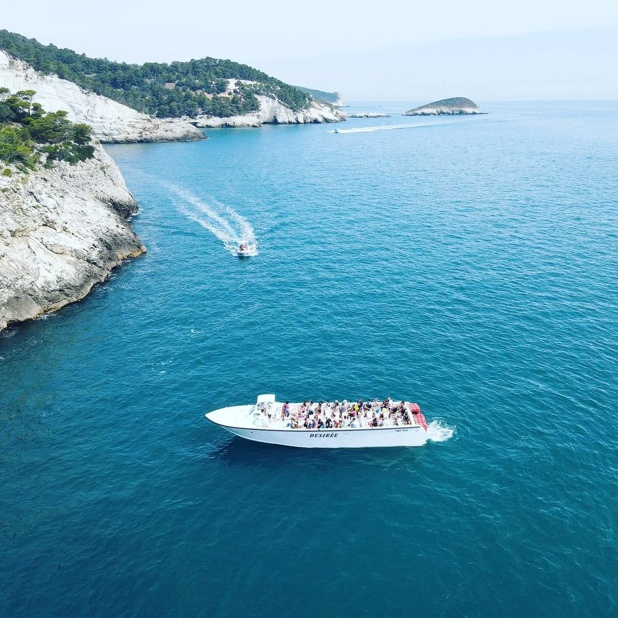 Giro in motobarca delle grotte marine di Vieste