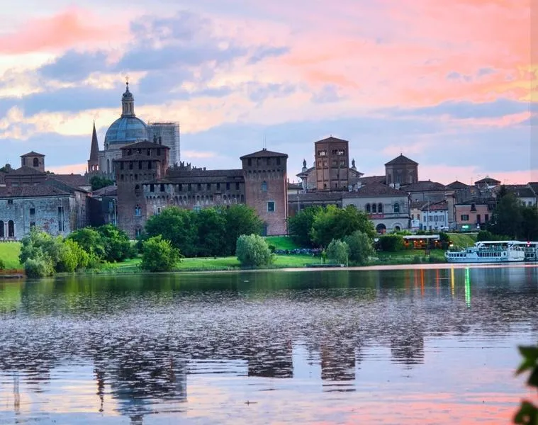 Giro in battello sul fiume Mincio da Mantova