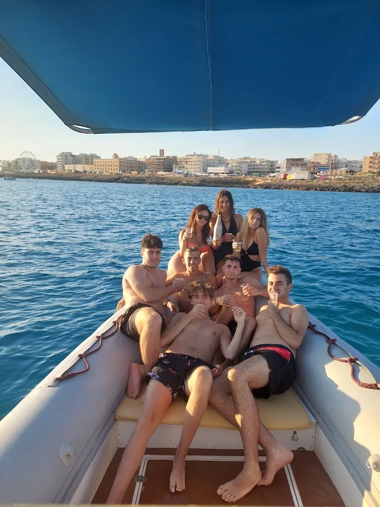 Escursione in barca nel Salento da Gallipoli con aperitivo e snorkeling