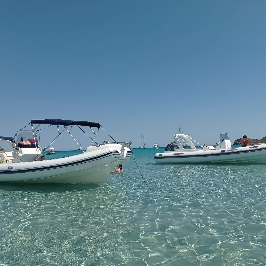 Escursione in gommone e pranzo da Teulada