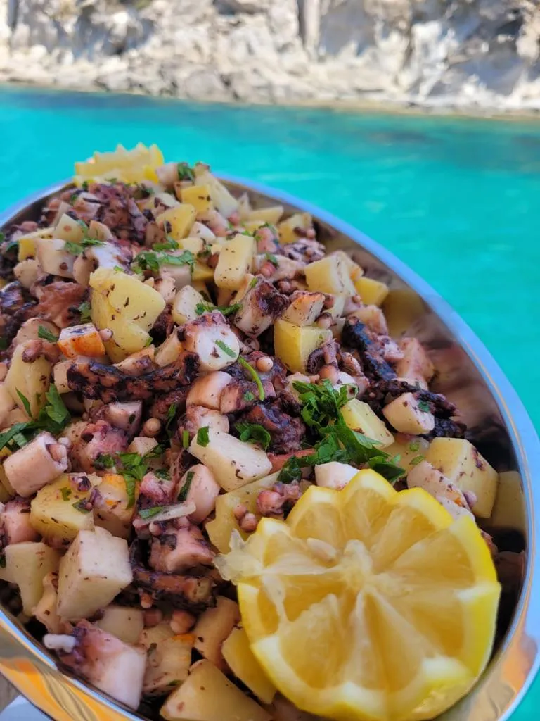 Giornata di pescaturismo a Sant'Antioco con pranzo