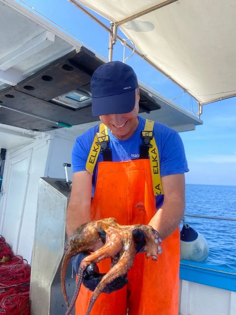 Pescaturismo nelle calette di Favignana con pranzo di pescato