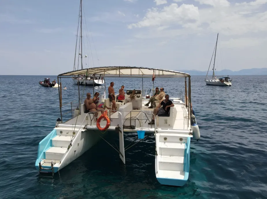 Escursione in catamarano nella Riserva dello Zingaro da Castellammare del Golfo