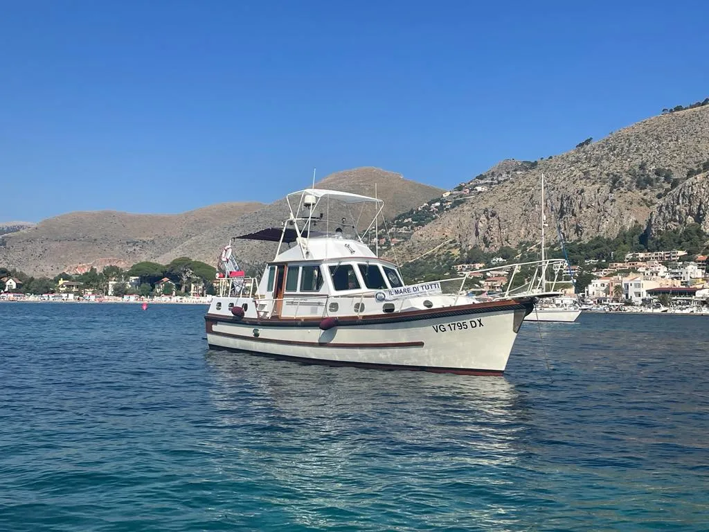 Escursione in barca da Palermo con aperitivo tipico