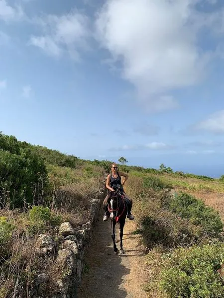 Escursione a cavallo a Pantelleria