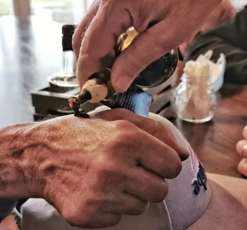 Degustazione di aceto balsamico sulle colline di Modena