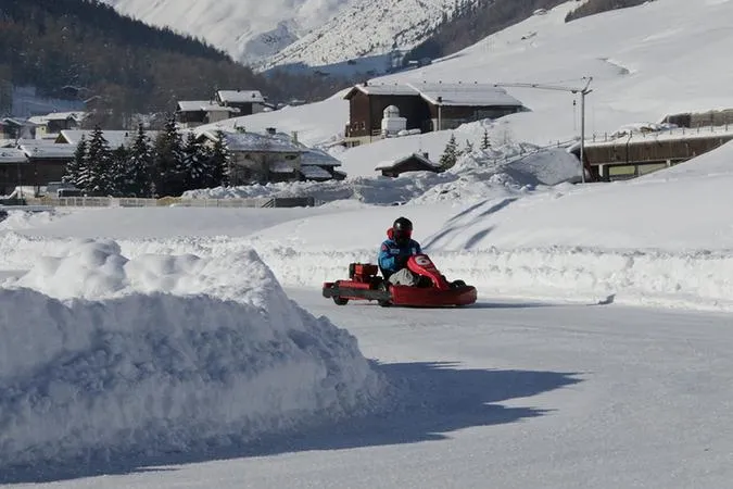 Giro in pista con ice kart a Livigno