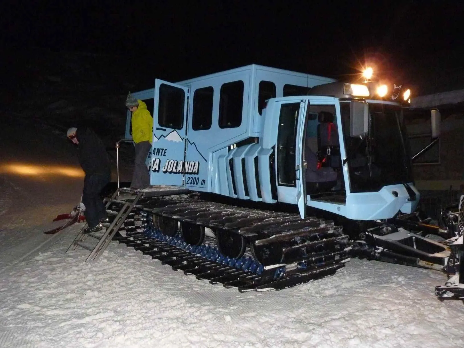 Cena in quota con gatto delle nevi a Gressoney