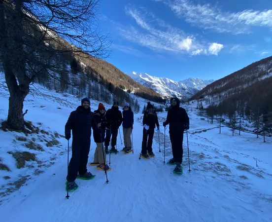 Ciaspolata in Valle Camonica sopra Brescia