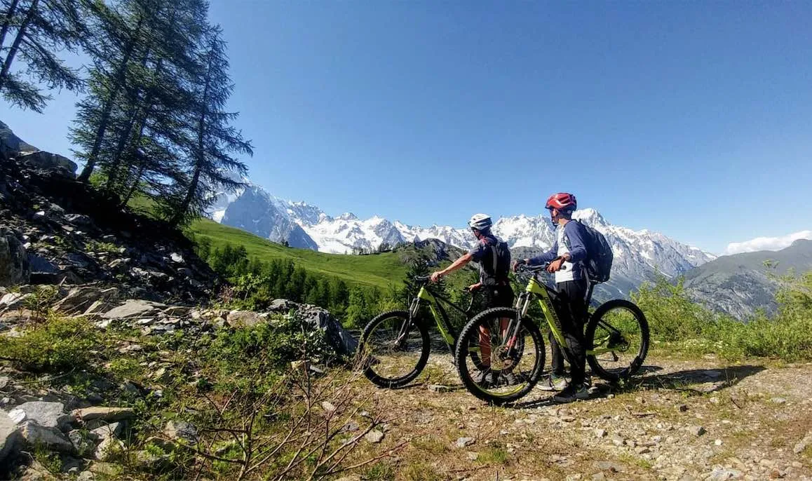 E-bike tour con noleggio a Courmayeur Mont Blanc