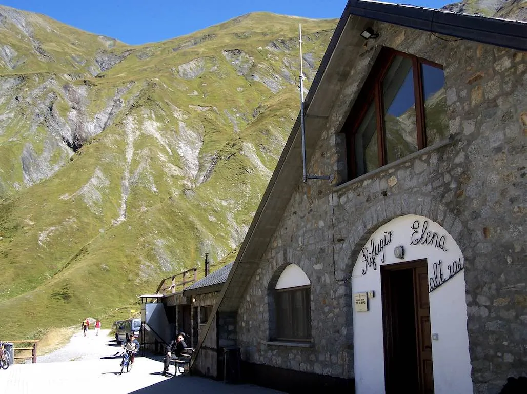 E-bike tour con noleggio a Courmayeur Mont Blanc