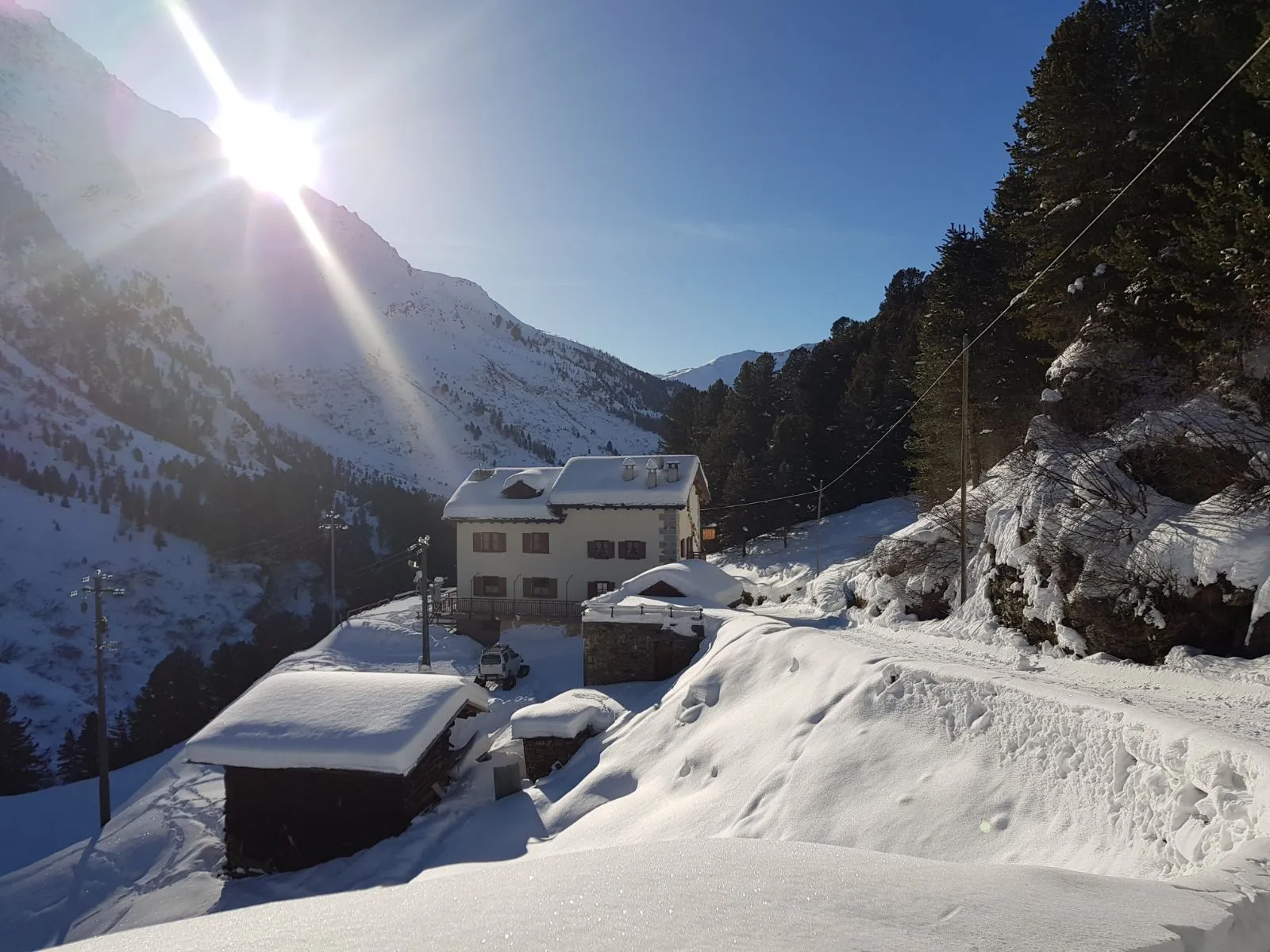 Cena in rifugio con trasporto su neve a Santa Caterina Valfurva