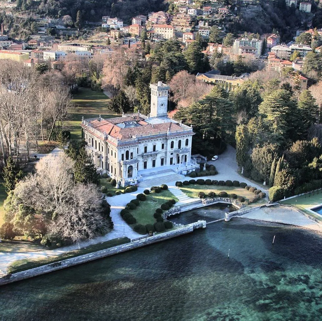Giro in elicottero del Lago di Como da Cassina Rizzardi