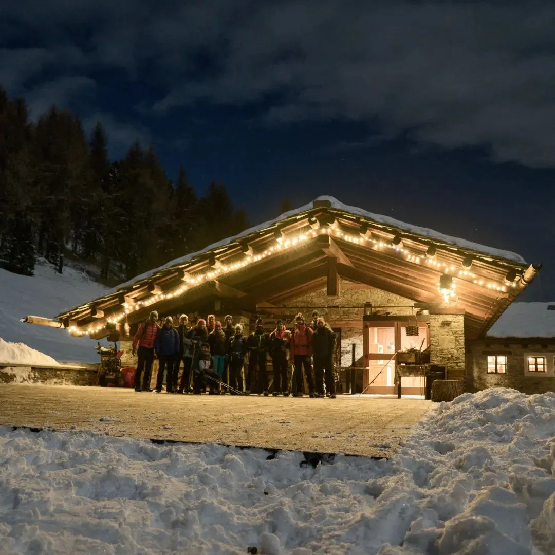 Cena in rifugio con motoslitta a Sampeyre in Valle Varaita