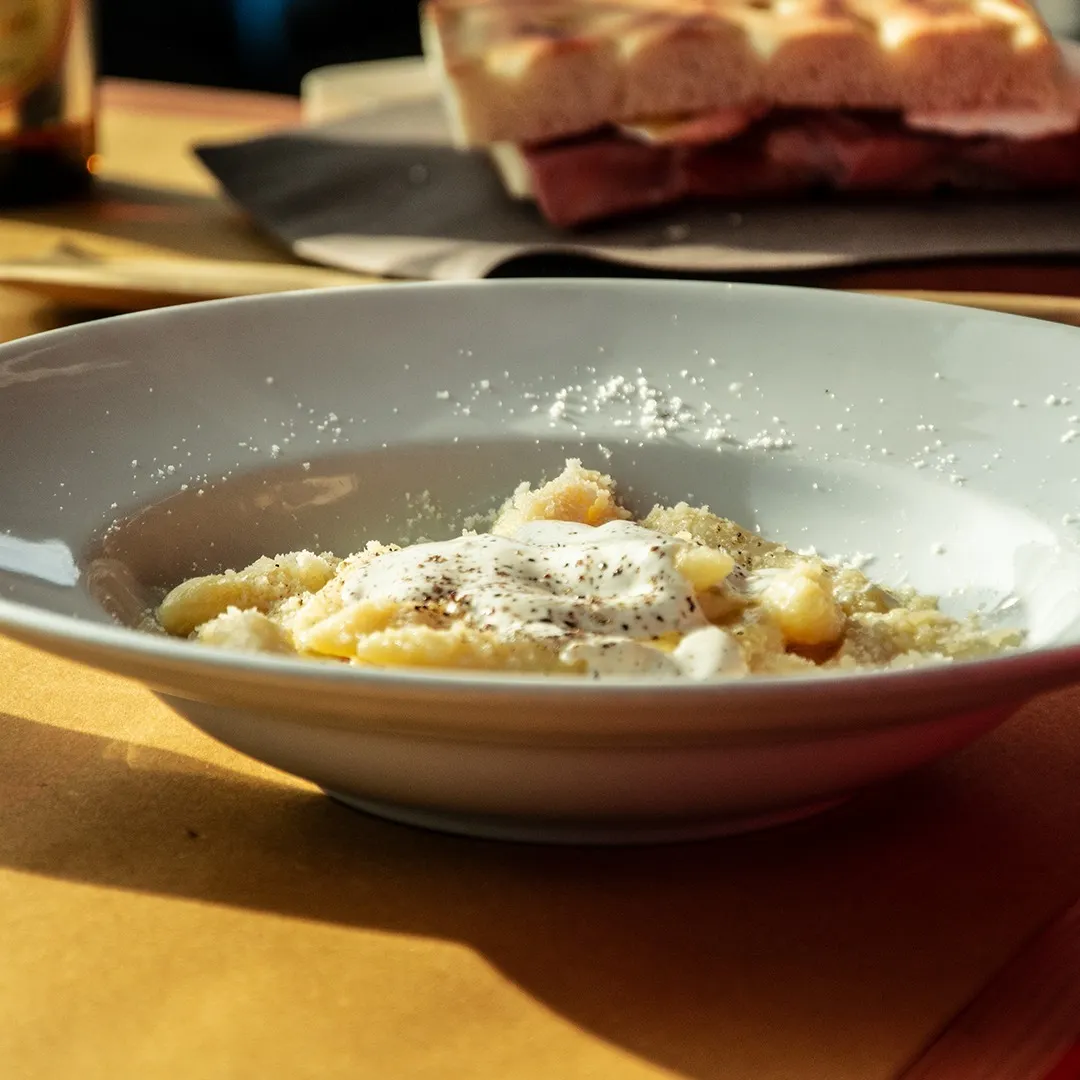 Cena in rifugio con motoslitta a Sampeyre in Valle Varaita