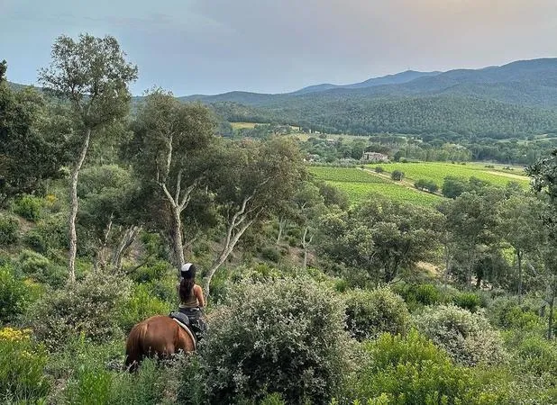 Passeggiata a cavallo a Castiglione della Pescaia nella Maremma Grossetana
