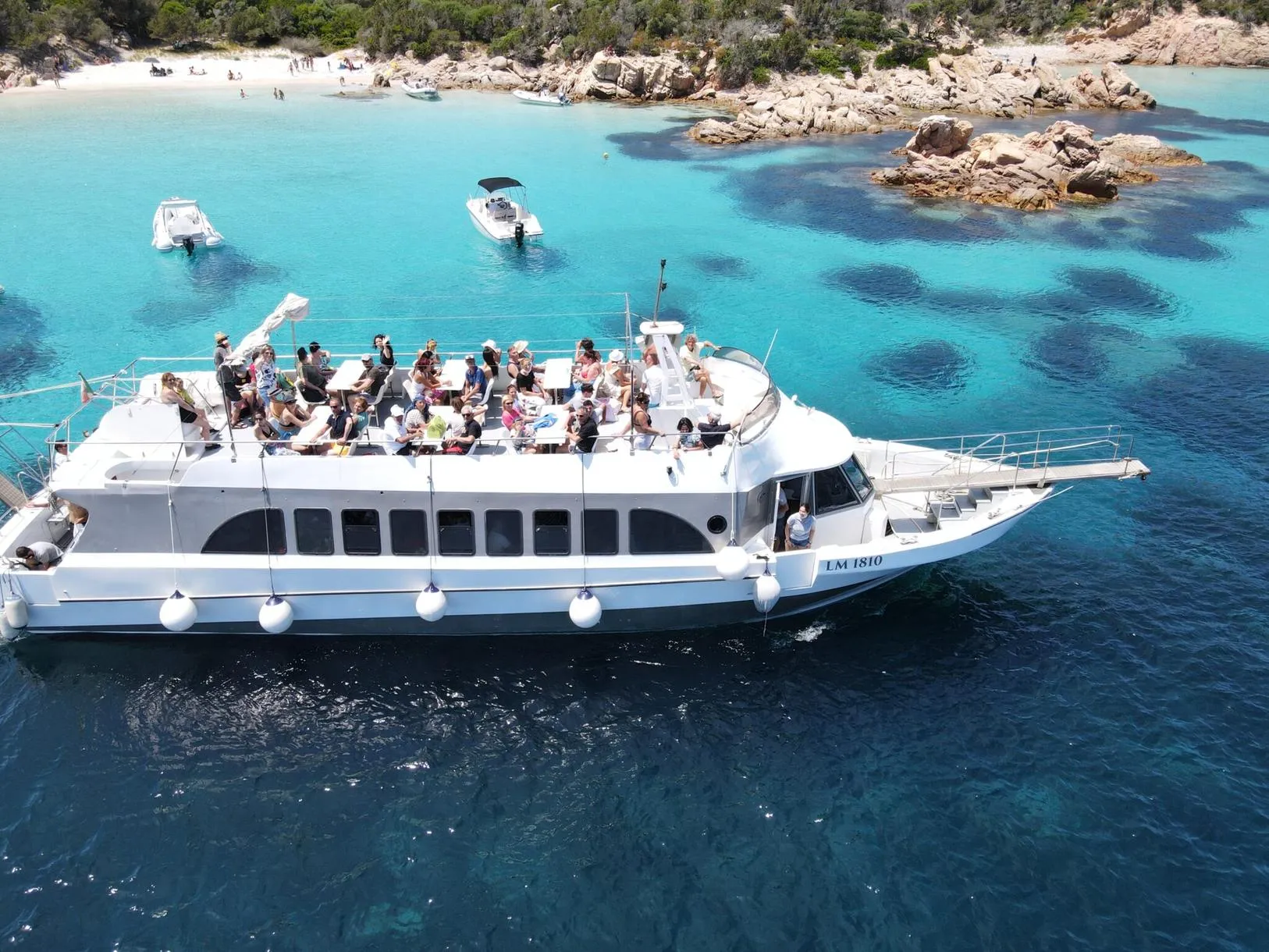 Escursione in motonave a Spargi e Budelli da La Maddalena