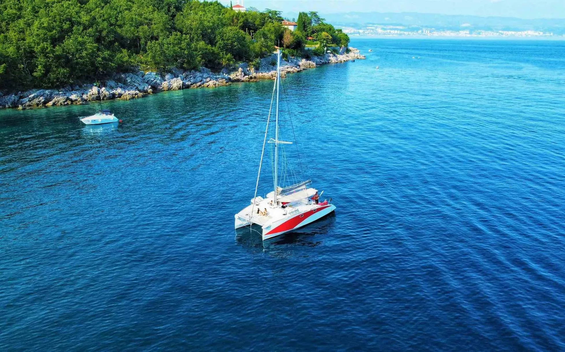 Gita in catamarano con pranzo alla Maddalena da Porto Pozzo