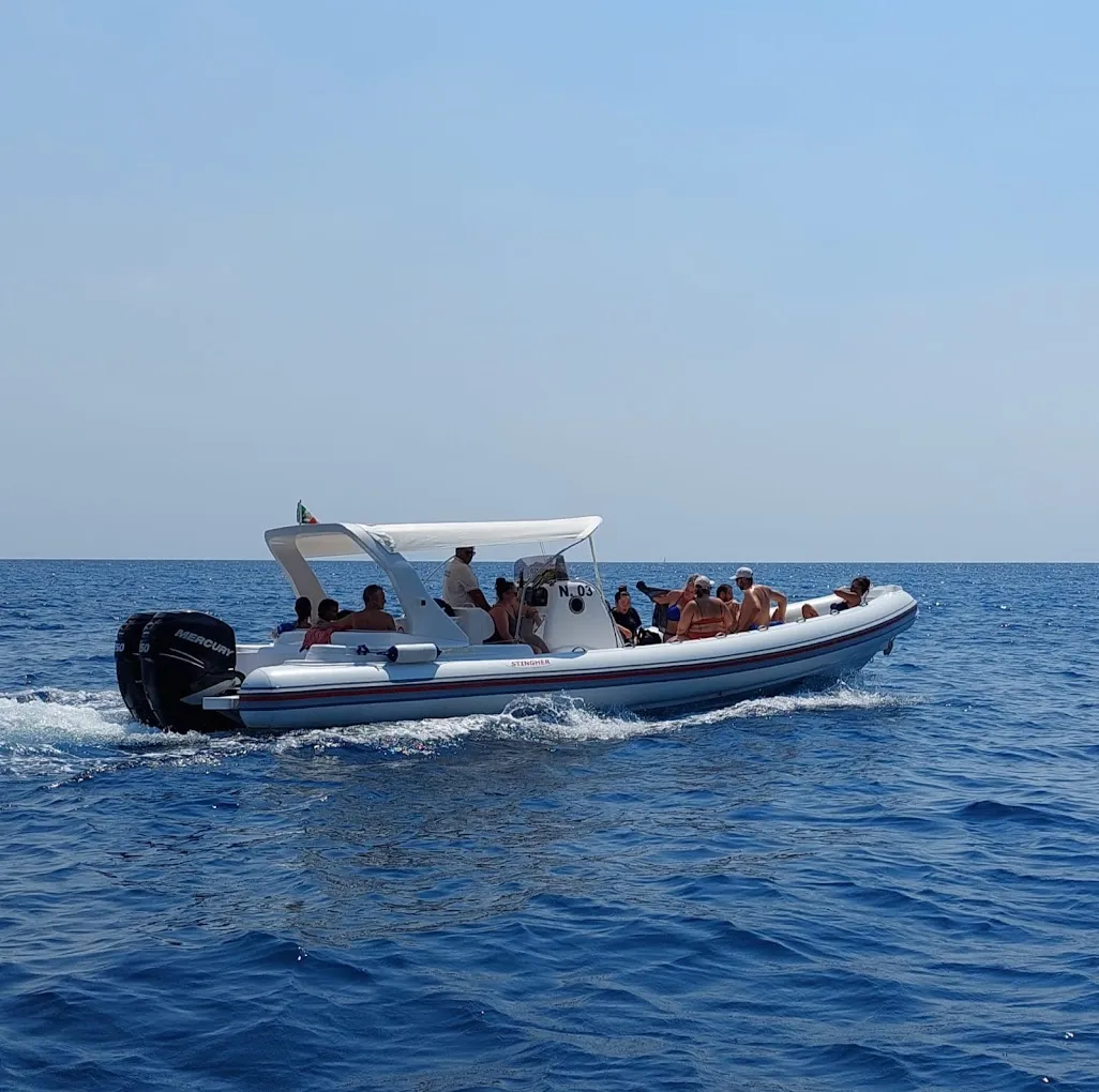 Escursione in barca di mezza giornata ai Faraglioni di Sant'Andrea da Otranto