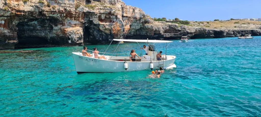 Gita in barca sul versante adriatico e ionico dal porto vecchio di Santa Maria di Leuca