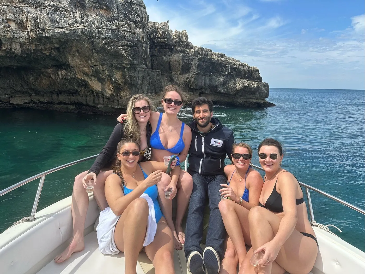 Visita delle grotte marine di Polignano dal porticciolo di San Vito con aperitivo