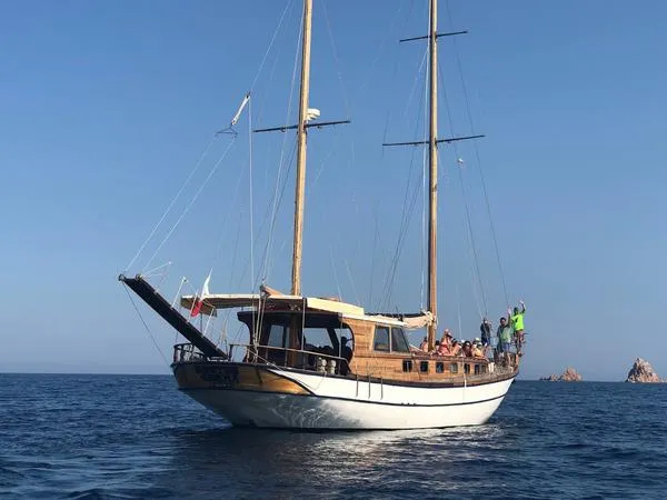 Escursione in barca a vela con pranzo da Arbatax