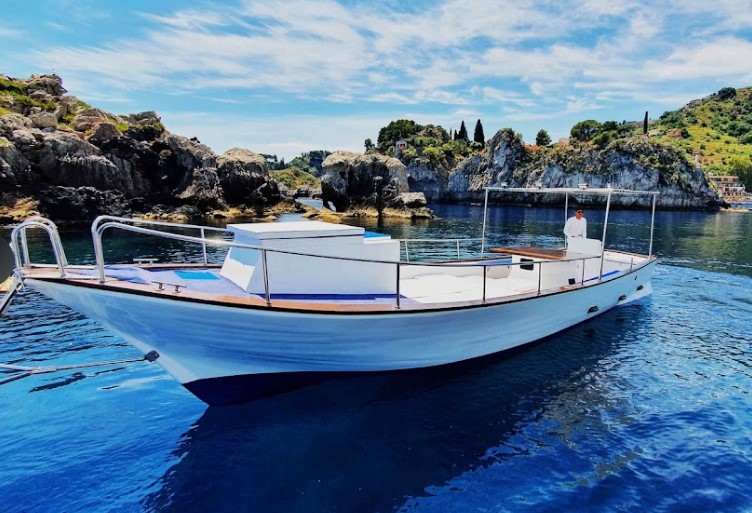 Giri in Barca in Sicilia: le 20 migliori escursioni